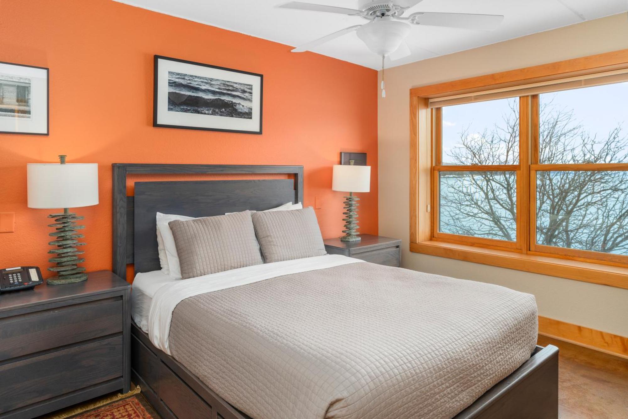 East Bay Aparthotel 4*
